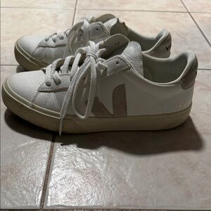 Campo Veja  White and Beige Sneakers